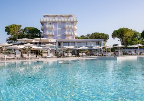 Property building, Pool view, sunbed