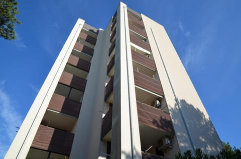 Property building, Balcony/Terrace