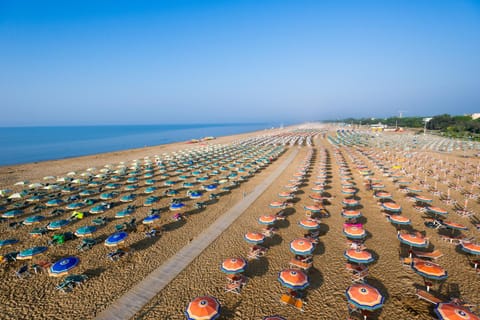 Nearby landmark, Natural landscape, Beach, sunbed