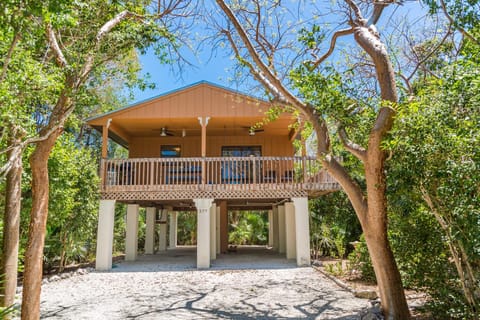 The Florida Keys Treehouse in Marathon, FL House in Marathon