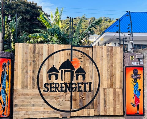 Serengeti Villa Hostel in Arusha