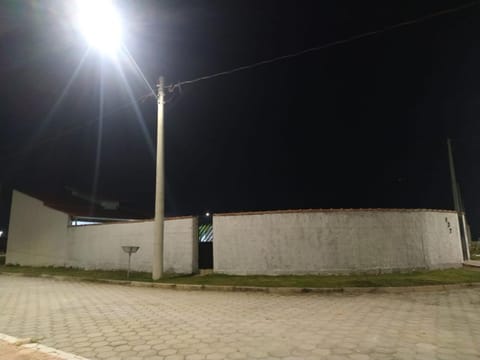 Casa para aluguel de temporada em Caraguatatuba, ao lado de São Sebastião House in Caraguatatuba