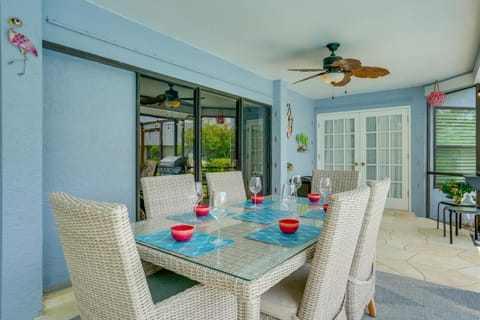 Fort Myers Coastal Retreat Lanai with Pool! Haus in Cape Coral