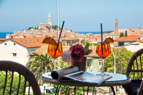 Balcony/Terrace, City view