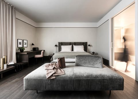 Bed, Photo of the whole room