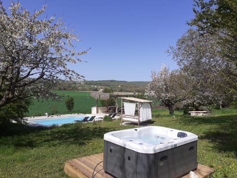 Garden, Hot Tub, Pool view, Swimming pool