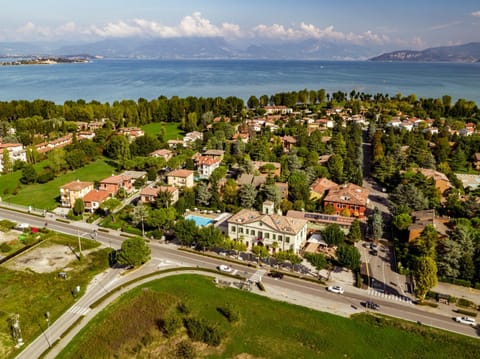 Property building, Bird's eye view