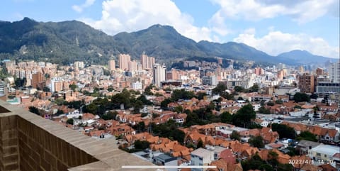“Tranqui” City Vibes Condo in Bogota