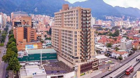 “Tranqui” City Vibes Condo in Bogota