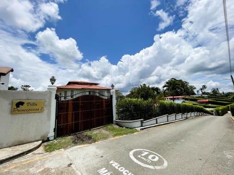 Villa Principessa - Lujo y comfort Villa in Quindio, Colombia