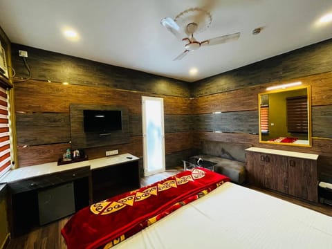 Hotel Majestic Hotel in Kolkata