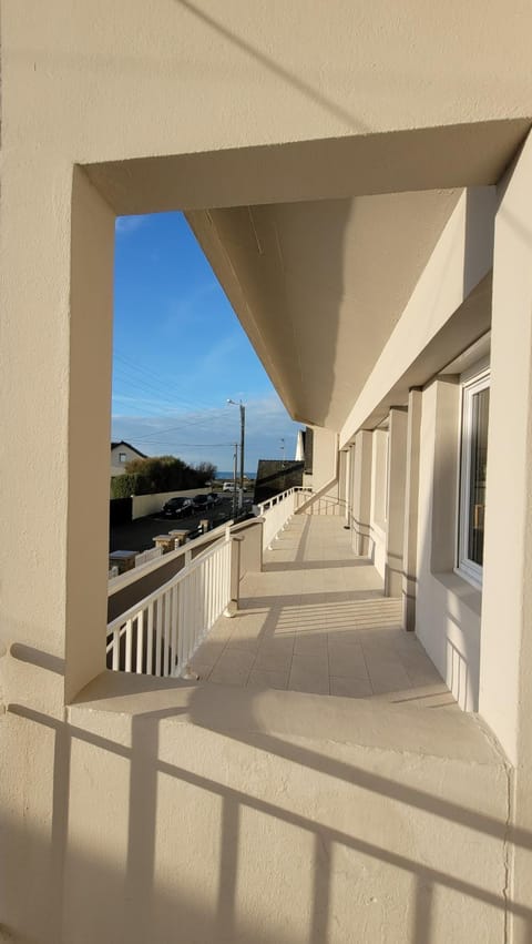 Property building, Balcony/Terrace