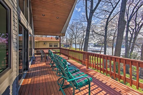 Waterfront Getaway with Fire Pit and Boat Slip! House in Grove
