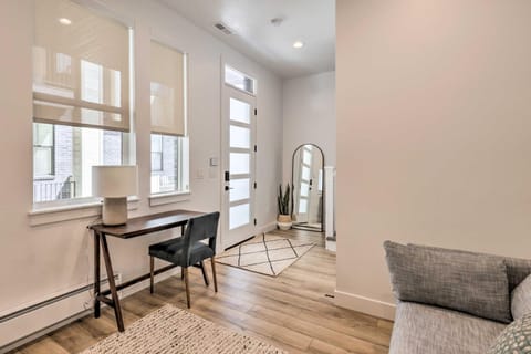 Modern-Chic Provo Townhome 1 Mi to BYU Campus House in Provo