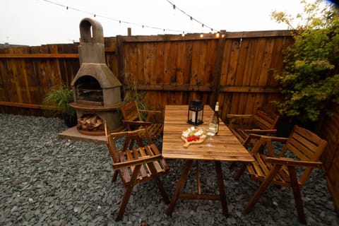 Patio, BBQ facilities