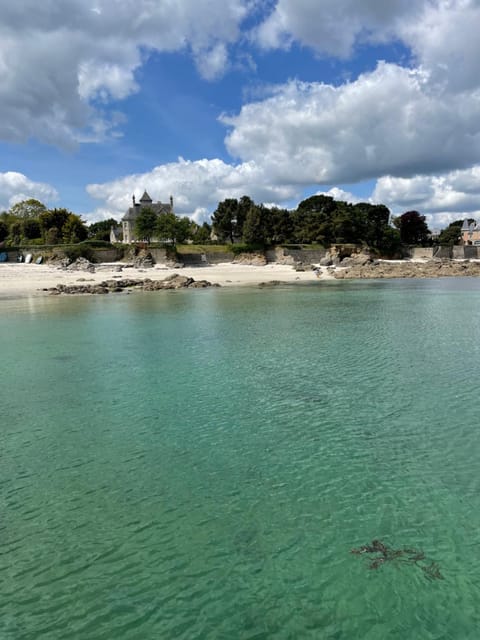 Property building, Beach, On site