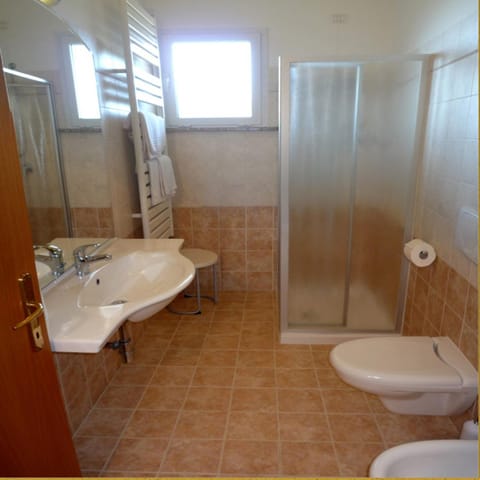 Residence Miralago Rooms & Apartments Apartment hotel in Manerba del Garda
