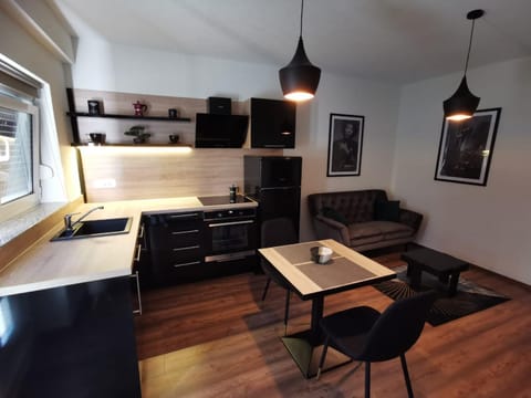 Gold & Black apartment Apartment in Zadar