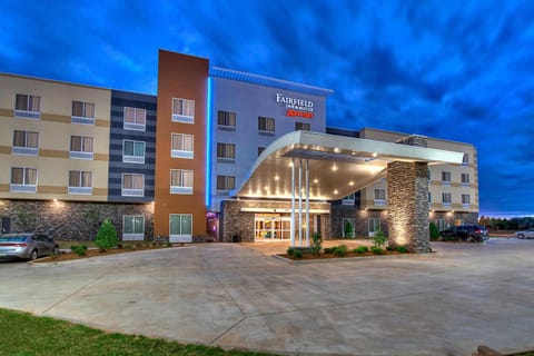 Fairfield Inn and Suites Oklahoma City Yukon Hotel in Yukon