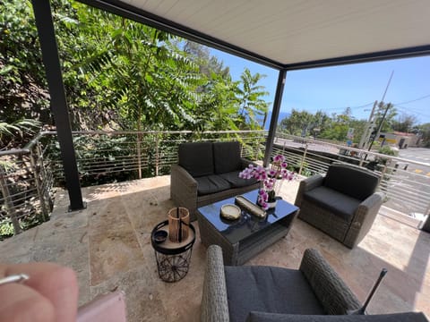 Seating area, Garden view