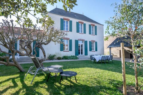 Patio, Garden, Garden view