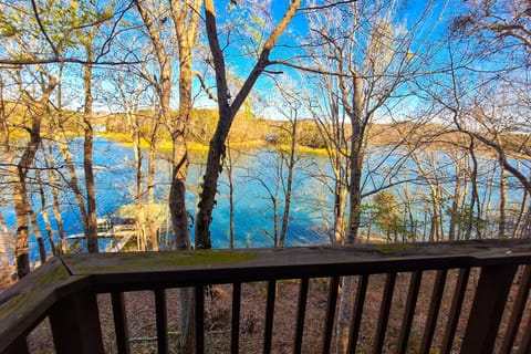 Hurricane Hideaway House in Norris Lake