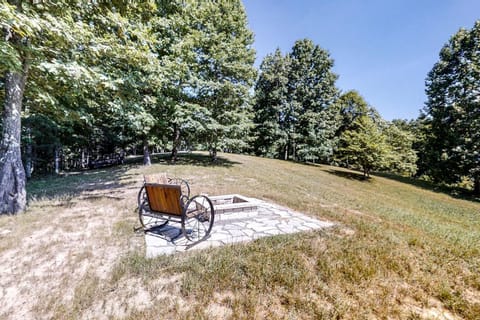 Hoof Haven House in Norris Lake