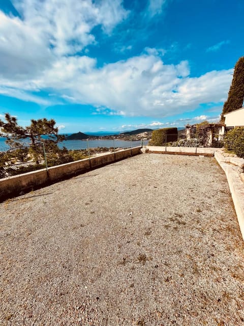 Bastidon pour 6 personnes vu Méditerranée Réf villa Plein Soleil House in Saint-Raphael