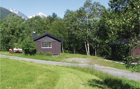 Beautiful Home In Isfjorden With House A Panoramic View Haus in Trondelag