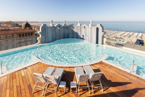 Pool view, Swimming pool