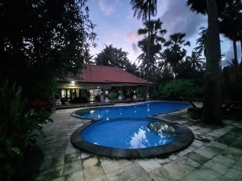 Night, Swimming pool