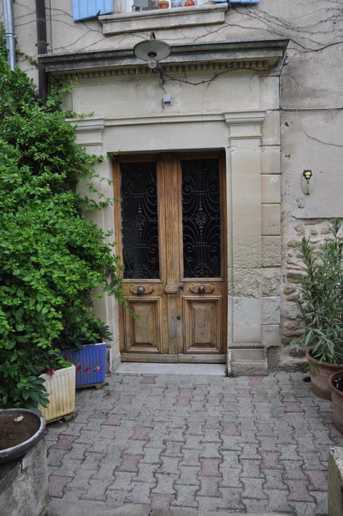 Studio avec terrasse privative et piscine Apartment in Grignan