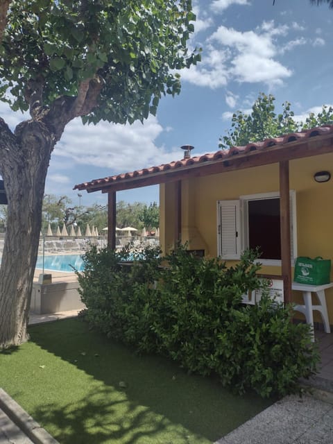 Property building, Pool view