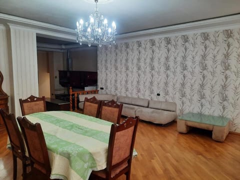 apartament Qlobus mol Condo in Baku