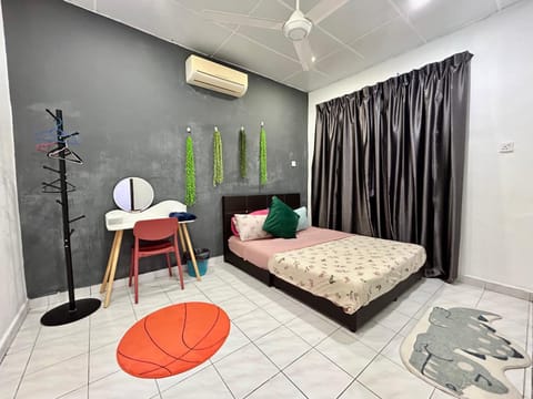 Cozy Murni 14th Entire 3 Bedroom House at Alma Bkt Mertajam House in Penang