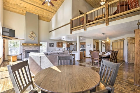 Spectacular Mountain Home with Hot Tub and Endless Decks - Elk Ridge House in Park County