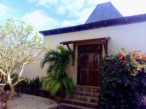 Magnifique villa balinaise ind. avec piscine Villa in Rivière du Rempart District, Mauritius