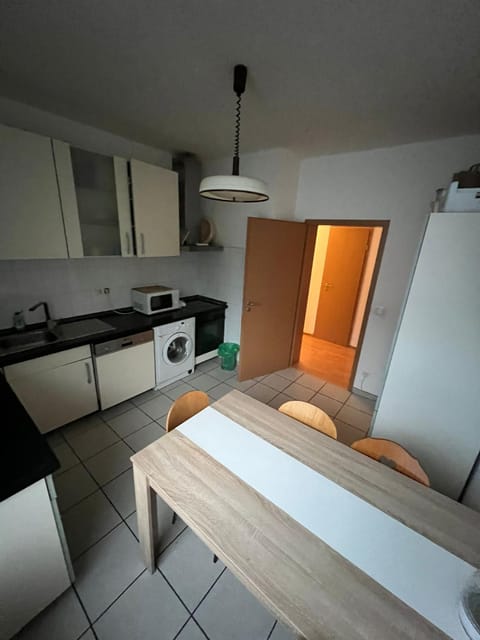 Apartment mit 3 Schlafzimmer Condo in Kaiserslautern