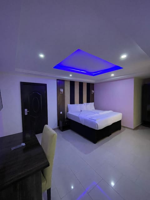 Alluring View Hotel - Allen Avenue Hôtel in Lagos