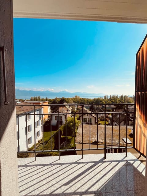 Lake view Lausanne Apartment in Lausanne