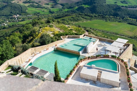 Bird's eye view, Pool view