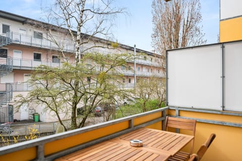 Patio, View (from property/room), Balcony/Terrace