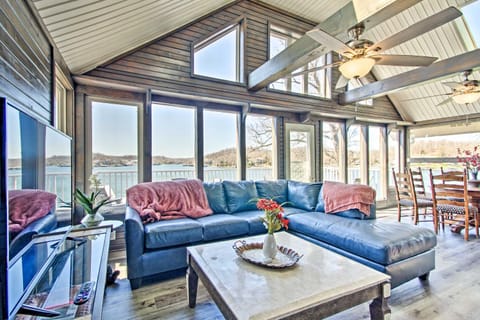 Lake of the Ozarks Gem Dock and Outdoor Space! House in Sunrise Beach