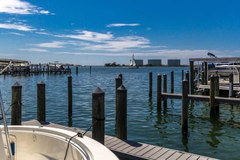 Phoenix on the Bay II 2206- Elegant condo-Lazy River and Bay Views Apartment in Orange Beach