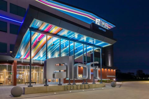 Aloft Dallas Arlington South Hotel in Arlington