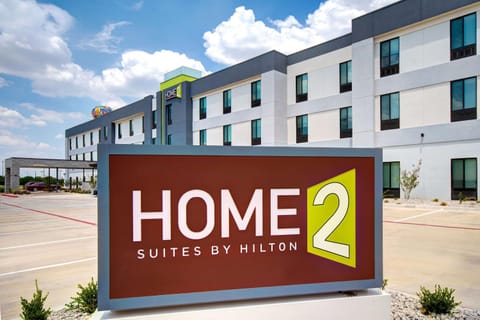 Home2 Suites By Hilton Burleson Hotel in Burleson