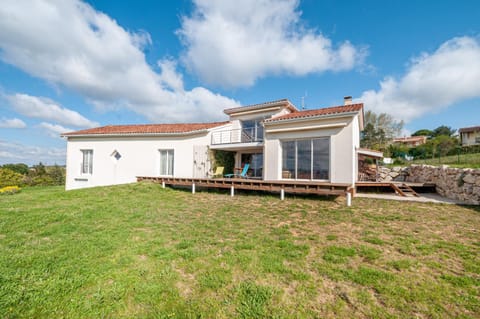 Maison Origami House in Villeneuve-sur-Lot