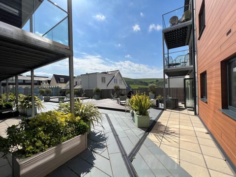 2 Putsborough - Luxury Apartment at Byron Woolacombe, only 4 minute walk to Woolacombe Beach! Apartment in Woolacombe