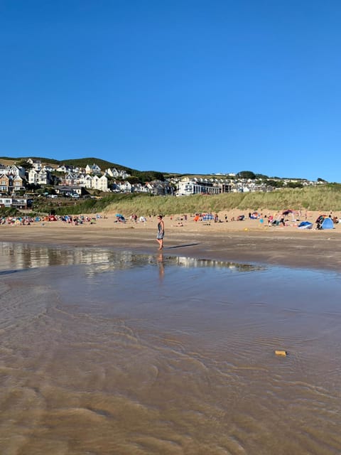 Day, People, Natural landscape, Beach