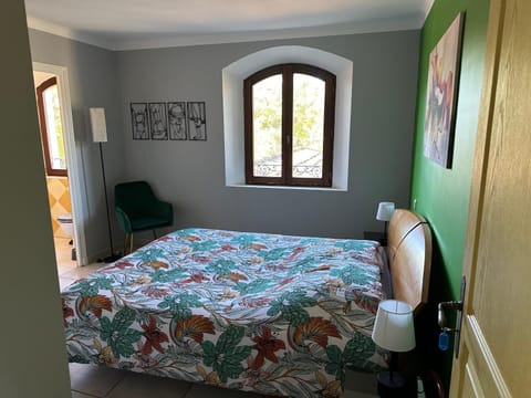 BASTIDE DU DEFENDS Bed and Breakfast in Pertuis